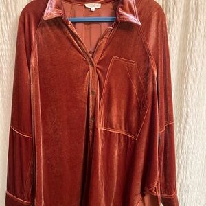 Easel Rust Velvet Shirt